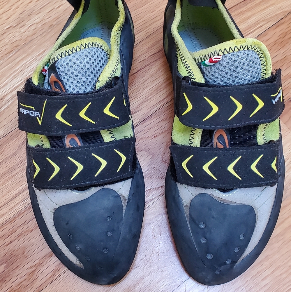 *SOLD* Scarpa Vapor V climbing shoes